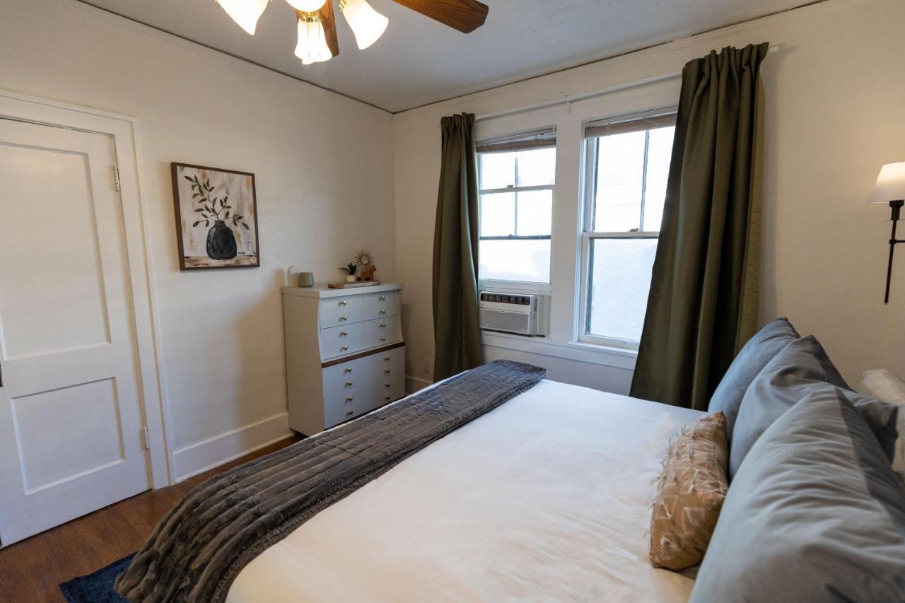Historic Revival King Bed Midtown Memphis 68 Yes Pets Fast Wifi Free Parking Βίλα Εξωτερικό φωτογραφία